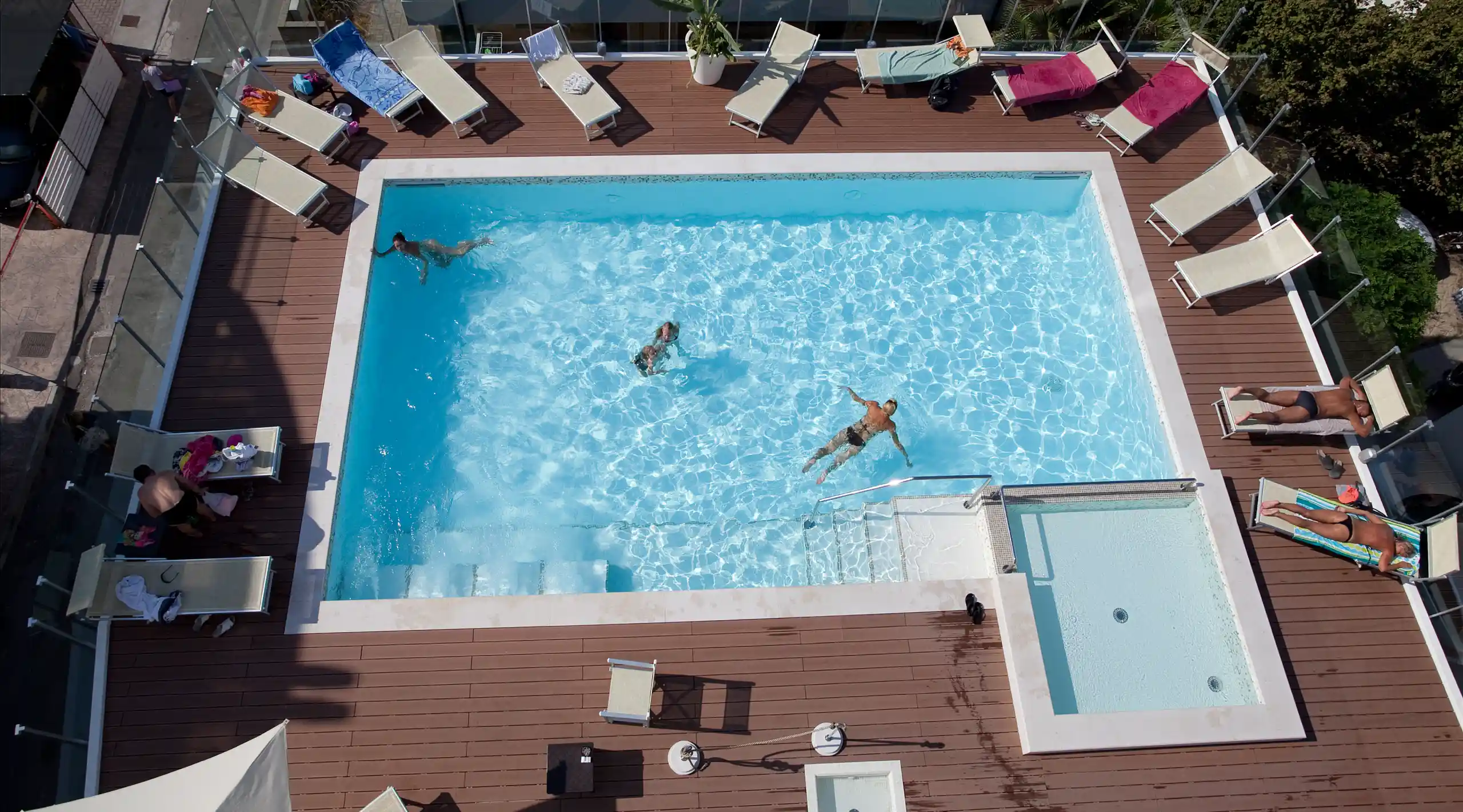 piscina-slide-d-1